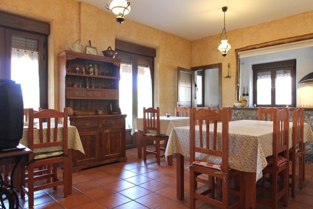Hotel Los Arrenes De Tarancueña Zewnętrze zdjęcie