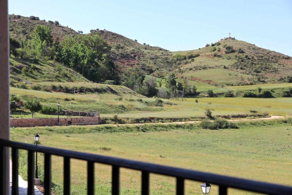 Hotel Los Arrenes De Tarancueña Zewnętrze zdjęcie