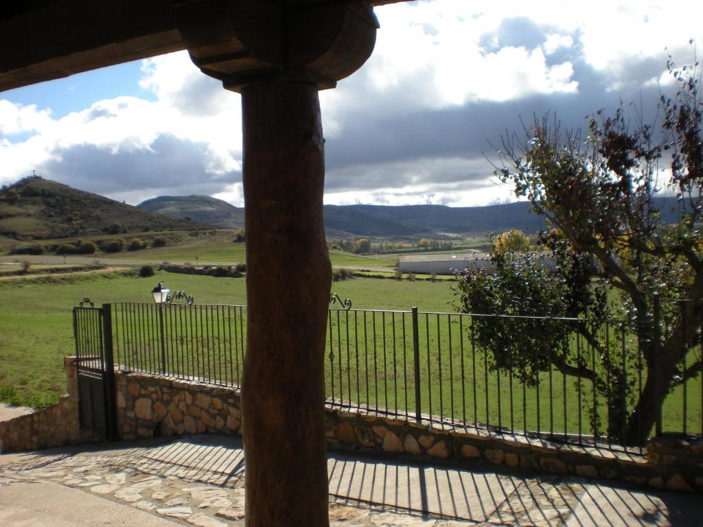 Hotel Los Arrenes De Tarancueña Zewnętrze zdjęcie